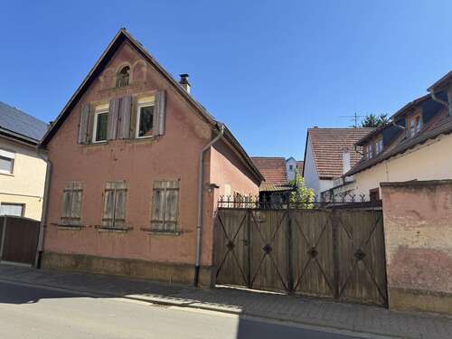 Foto - Haus zum Kaufen in Eimsheim 140.000,00 € 113.44 m²