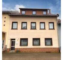 Haus zum Kaufen in Rehlingen-Siersburg 240.000,00 € 251 m²