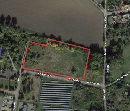 Foto - Grundstück in Staßfurt 868.500,00 € 19300 m²