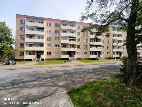 Foto - Wohnung zum Mieten in Sandersdorf 425,00 € 56.87 m²