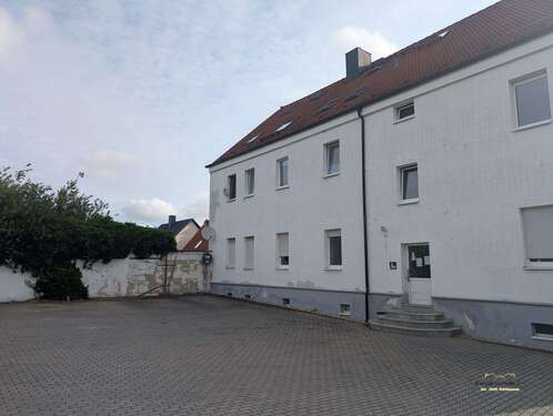 Foto - Wohnung zum Mieten in Holzweißig 370,00 € 61.75 m²