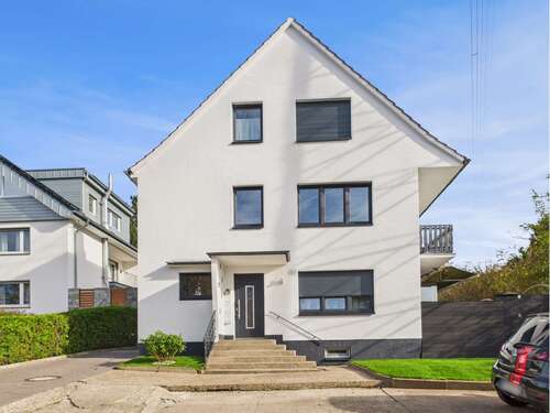 Foto - Haus zum Kaufen in Niederkassel Rheidt 748.000,00 € 220 m²