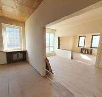 Haus zum Kaufen in Oelsnitz 120.000,00 € 446 m²