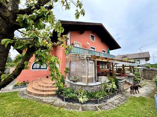 Foto - Haus zum Kaufen in Stephanskirchen 999.000,00 € 220 m²