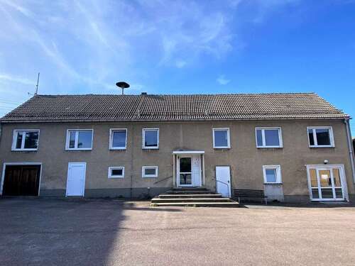 Foto - Haus zum Kaufen in Hirschstein 80.000,00 € 102 m²