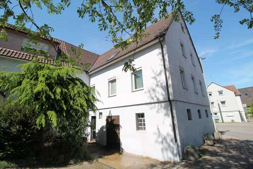 Foto - Haus zum Kaufen in Cleebronn 399.500,00 € 168 m²