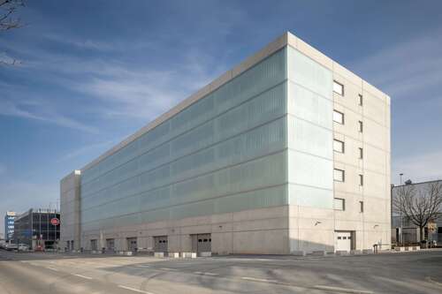 Foto - Halle in Frankfurt am Main 180,00 € 20 m²