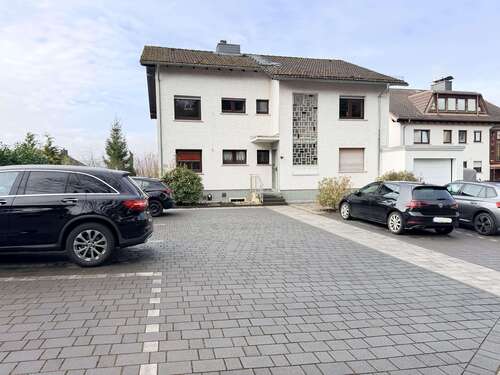 Foto - Haus zum Kaufen in Niedernhausen 787.500,00 € 270 m²