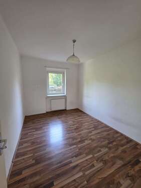 Foto - Wohnung zum Mieten in Ludwigshafen 650,00 € 35 m²