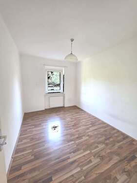 Foto - Wohnung zum Mieten in Ludwigshafen 600,00 € 38 m²