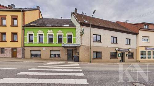 Foto - Haus zum Kaufen in Eppelborn 189.000,00 € 284.99 m²