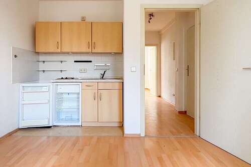 Foto - Wohnung zum Mieten in Plauen 165,00 € 32.7 m²