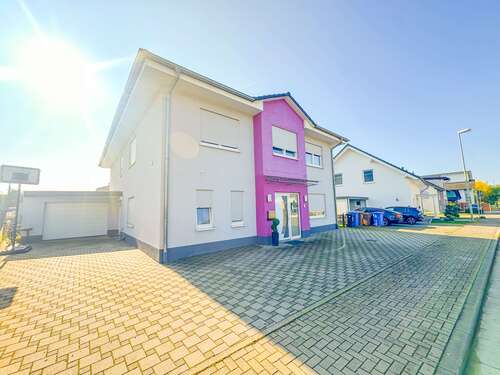 Foto - Haus zum Kaufen in Katzweiler 639.000,00 € 300 m²