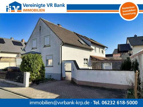 Foto - Haus zum Kaufen in Bobenheim-Roxheim 379.000,00 € 242 m²