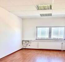 Büro in Friedrichsdorf 115,43 € 13.58 m²