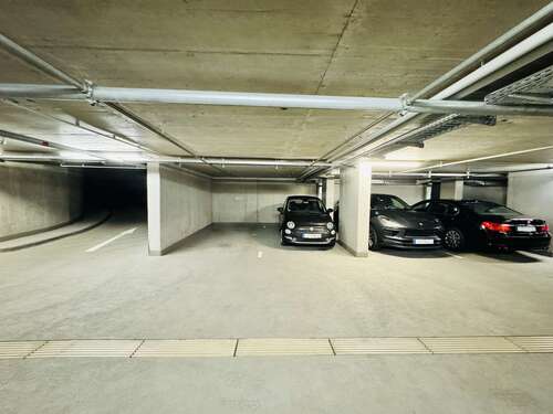 Foto - Garage zu vermieten in München 100,00 €