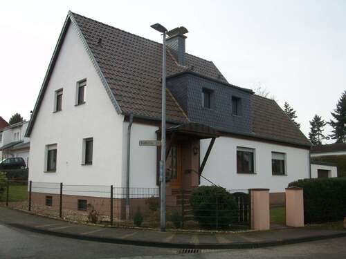 Foto - Haus zum Mieten in Erftstadt 1.150,00 € 137.51 m²