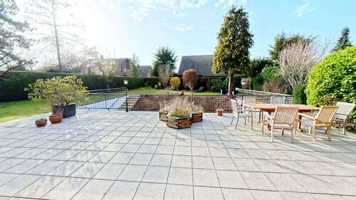 Foto - Haus zum Kaufen in Erftstadt-Friesheim 669.000,00 € 230 m²