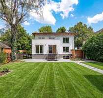 Haus zum Kaufen in Berlin 2.390.000,00 € 290 m²