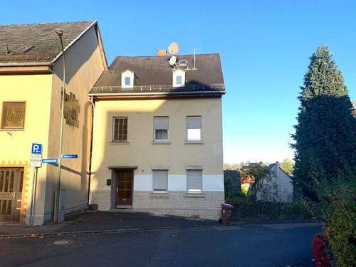 Foto - Haus zum Kaufen in Höhr-Grenzhausen 189.000,00 € 184 m²