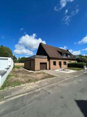 Foto - Haus zum Kaufen in Düsseldorf 695.000,00 € 201 m²
