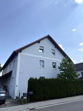 Foto - Haus zum Mieten in Sünching 1.100,00 € 234 m²