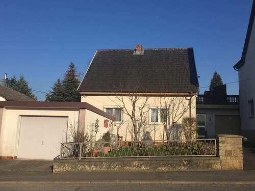 Foto - Haus zum Kaufen in Weidhausen 120.000,00 € 138 m²