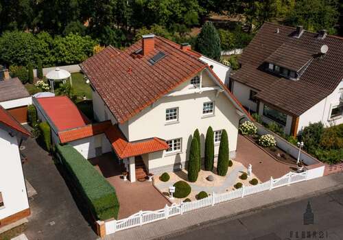 Foto - Haus zum Kaufen in Großkrotzenburg 699.000,00 € 176 m²