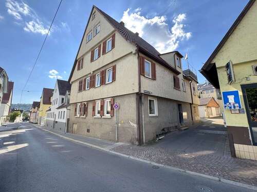 Foto - Haus zum Kaufen in Stuttgart 695.000,00 € 317 m²