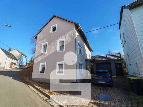 Foto - Haus zum Kaufen in Weißdorf 230.000,00 € 184 m²