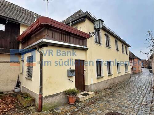 Foto - Haus zum Kaufen in Weißenburg 198.000,00 € 101 m²