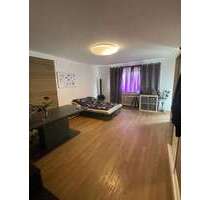 Wohnung zum Mieten in Köln 925,00 € 84.16 m² Wohnung zum Mieten in Köln 925,00 € 84.16 m²