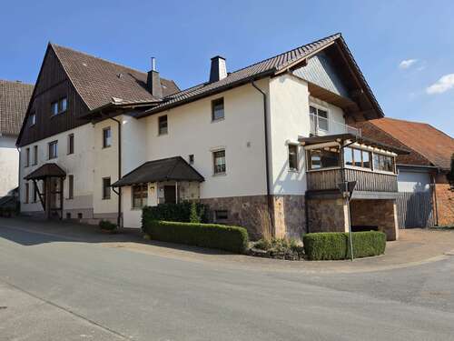 Foto - Haus zum Kaufen in Marienmünster-Altenbergen 299.000,00 € 400 m²