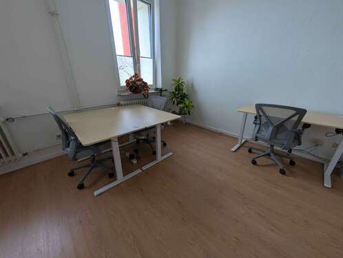 Foto - Büro in Erlangen 150,00 € 4 m² - 150,00&nbsp;EUR Kaltmiete, ca.&nbsp; 4,00&nbsp;m&sup2;