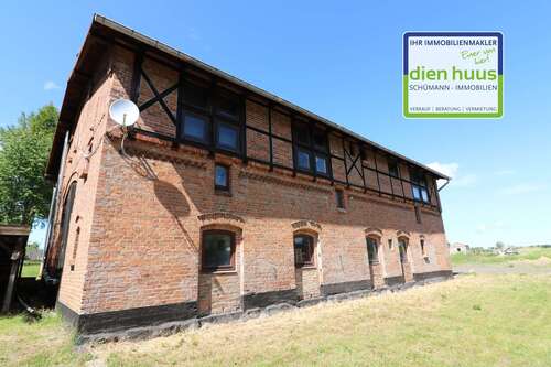 Foto - Haus zum Kaufen in Hohenfelde 460.000,00 € 263 m²