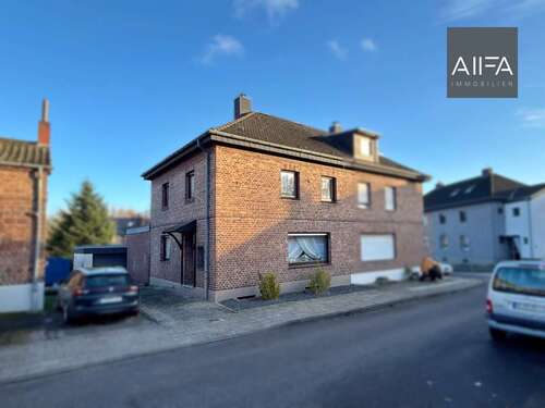 Foto - Haus zum Kaufen in Übach-Palenberg 219.000,00 € 124 m²
