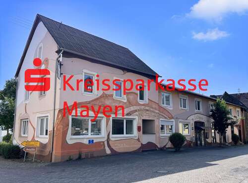 Foto - Haus zum Kaufen in Pillig 849.000,00 € 656.77 m²
