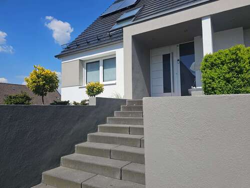 Foto - Haus zum Kaufen in Solingen 865.000,00 € 200 m²