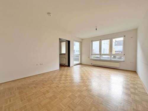 Foto - Wohnung zum Kaufen in Friedrichshafen 164.000,00 € 43.56 m²