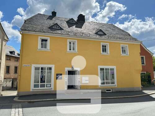 Foto - Haus zum Kaufen in Schwarzenbach 250.000,00 € 278 m²