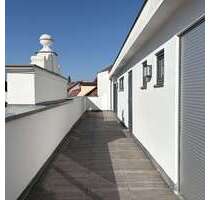 Wohnung zum Mieten in Zwickau 2.400,00 € 360 m²