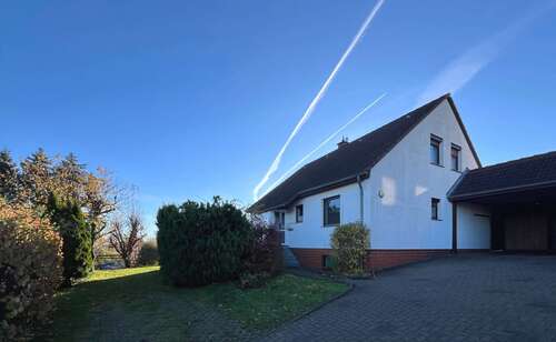 Foto - Haus zum Kaufen in Dransfeld 347.000,00 € 116.23 m²