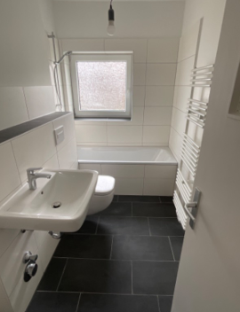 Foto - Wohnung zum Kaufen in Wilhelmshaven 125.000,00 € 92.9 m²