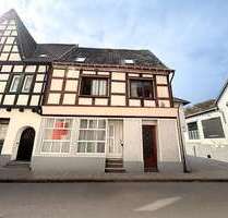 Haus zum Kaufen in Remagen 130.000,00 € 189 m²