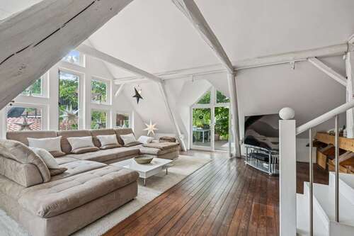 Foto - Haus zum Kaufen in Uetze 1.090.000,00 € 414 m²