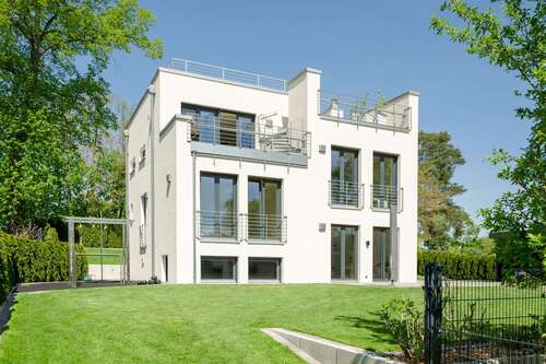 Foto - Haus zum Kaufen in Woltersdorf 1.990.000,00 € 245 m²