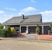Haus zum Kaufen in Engelsbrand 398.000,00 € 137.51 m²