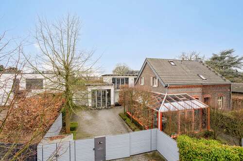 Foto - Haus zum Kaufen in Meerbusch 2.200.000,00 € 306 m²