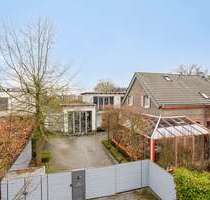 Haus zum Kaufen in Meerbusch 2.200.000,00 € 306 m²