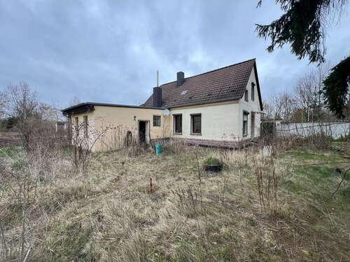 Foto - Haus zum Kaufen in Landsberg - Spickendorf 165.000,00 € 110 m²